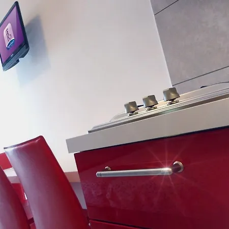 Stylish With Outdoor Pool Apartamento *