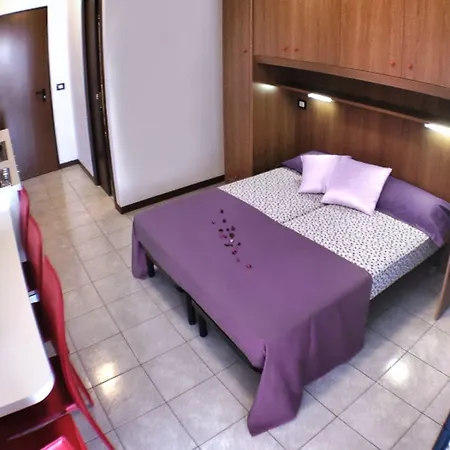 Stylish With Outdoor Pool *