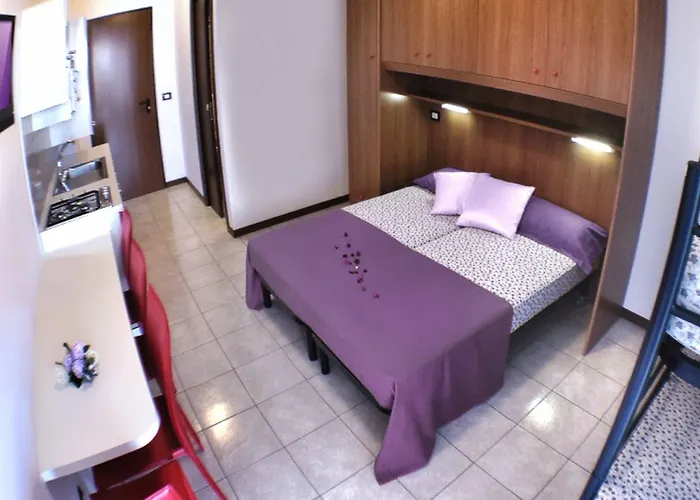 Stylish With Outdoor Pool *